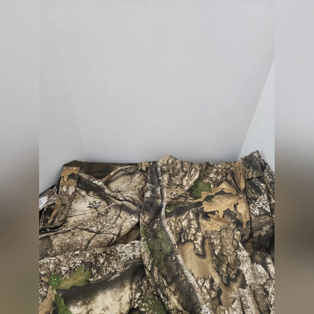 NWT Realtree Brand 6 Pocket Cargo Hunting Pants In Size XXL (44-46)